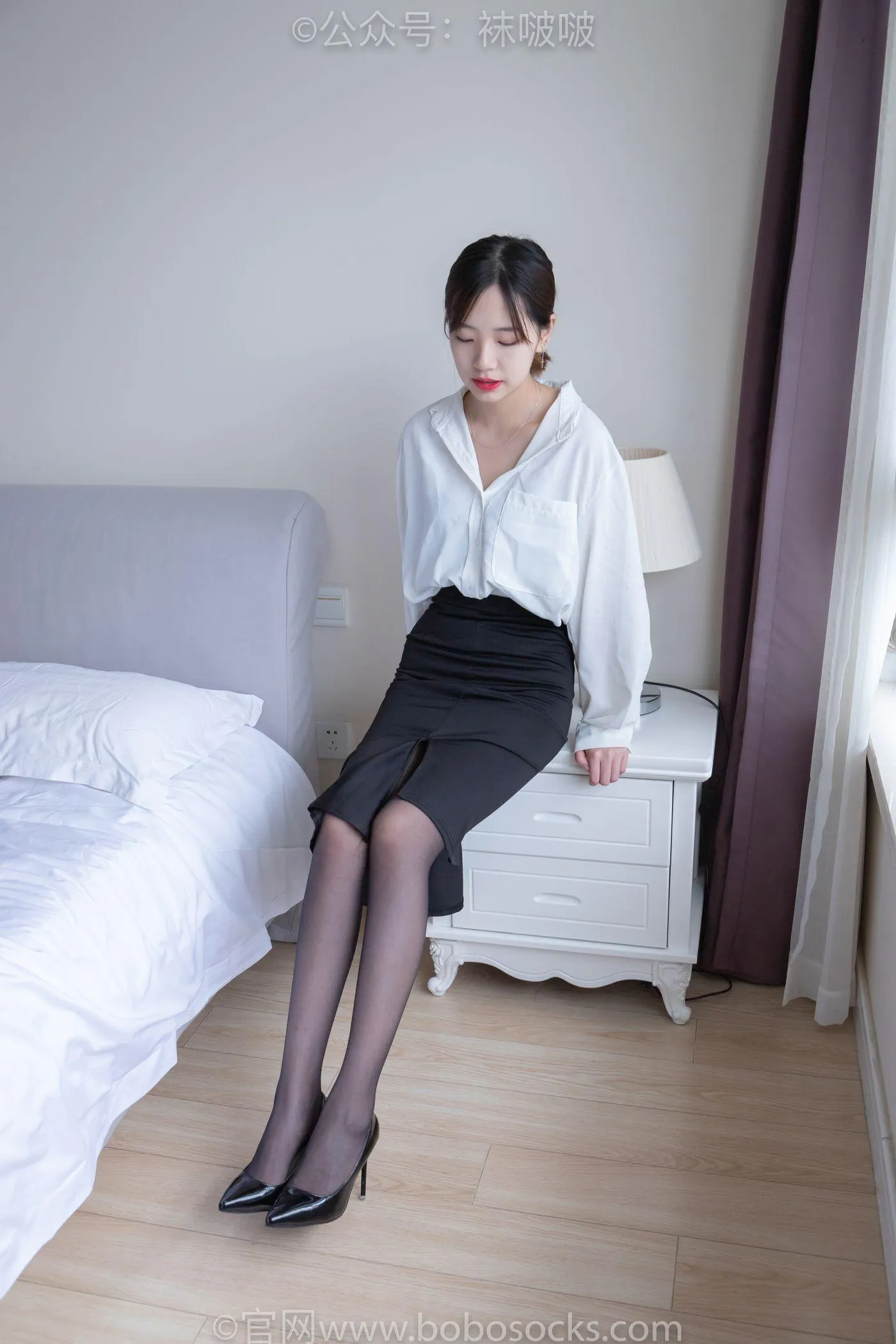 [BoBoSocks袜啵啵]NO.017 小甜豆-OL制服、高跟鞋、黑丝 [131P]插图9